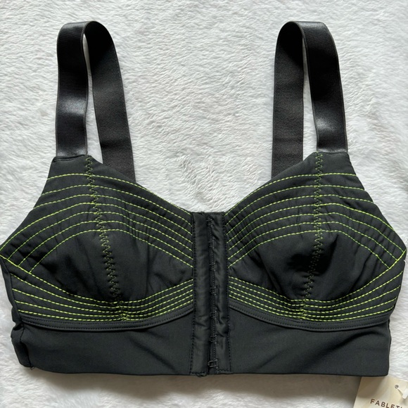 FABLETICS Ines Low Impact Front Closure Sports Bra--XXS - Picture 8 of 16